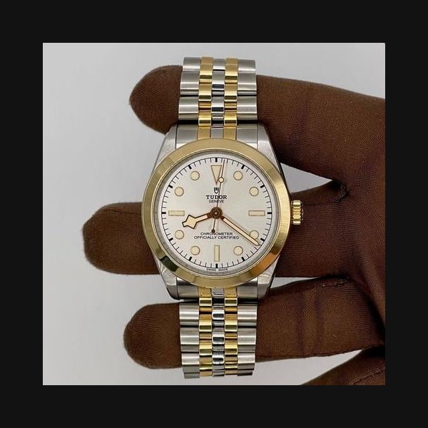 Tudor Black Bay2025 Black Bay One 39mm Stainless Steel/Yellow Gold M79663-0002