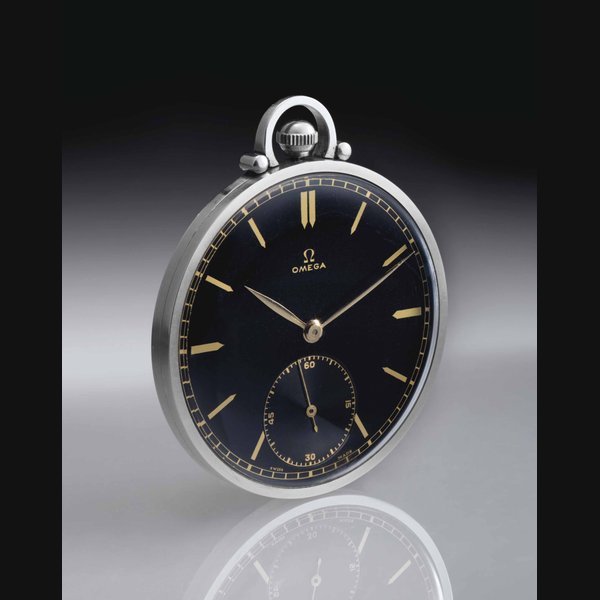 Omega Omega. An Extremely Attractive Stainless Steel Openface Watch with Black Dial Signed Omega, Ref. CK 1055, Movement No. 9’033’047, Case no. 9’606’485, Manufactured in 1940