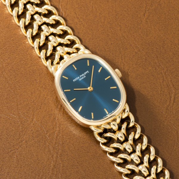 Patek Philippe Patek Philippe Ellipse 'Chevron Bracelet'