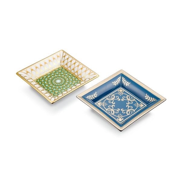 Patek Philippe Porcelain de Limoges | A set of two commemorative Limoges porcelain and enamel dishes, Circa 2012 and 2017 | 百達翡麗 | Porcelain de Limoges | 一套二件利摩日陶瓷及琺瑯擺飾盤，約2012年及2017年製