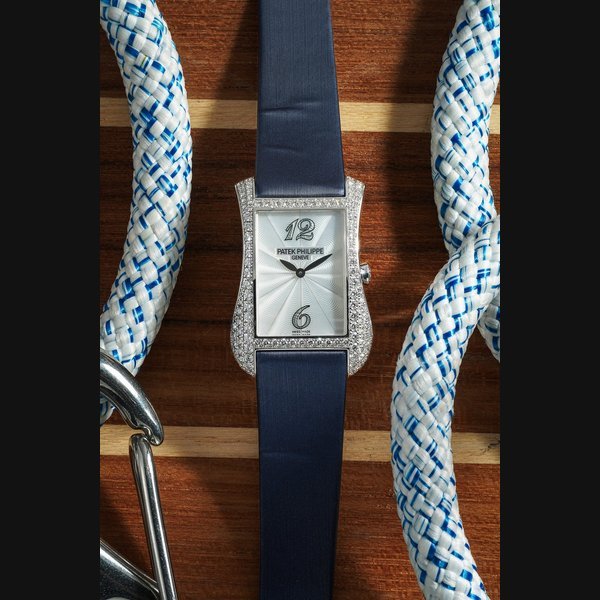 Patek Philippe Patek Philippe Ref. 4972G-001 Gondolo Serata