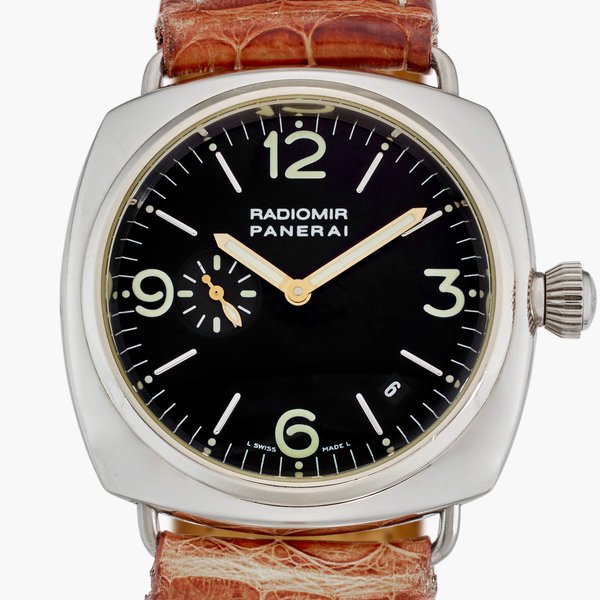 Panerai Reference PAM00062 Radiomir | A limited edition white gold automatic wristwatch with date, Circa 2000