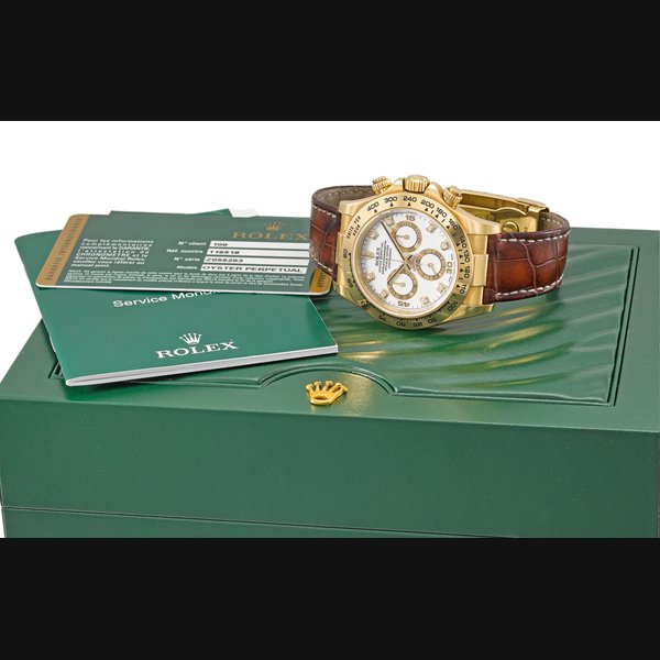 ROLEX. A VERY FINE AND RARE 18K GOLD AUTOMATIC CHRONOGRAPH WRISTWATCH WITH DIAMOND-SET WHITE DIAL, ORIGINAL GUARANTEE AND BOX SIGNED ROLEX, OYSTER PERPETUAL, COSMOGRAPH, DAYTONA, REF. 116518, CASE NO. Z055263, CIRCA 2007