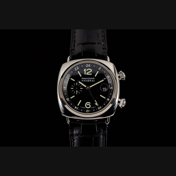 Panerai Radiomir GMT