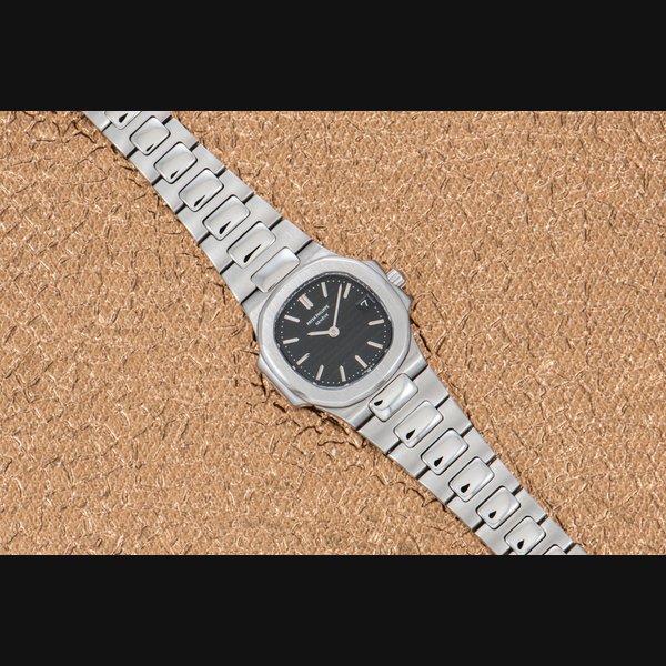 Patek Philippe Patek Philippe Nautilus Ladies, Price & Market Data