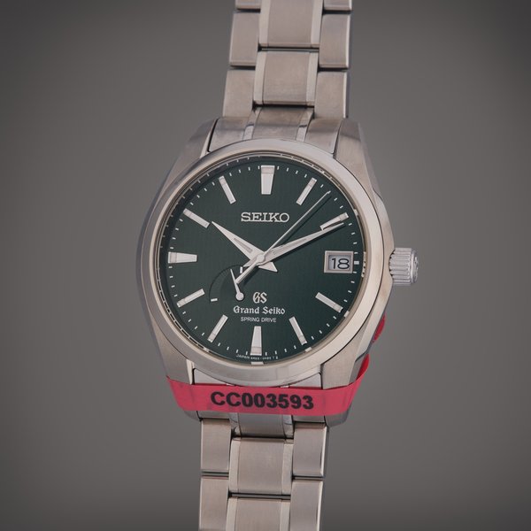 Grand Seiko Reference SBGA005 Spring Drive | A limited edition titanium automatic wristwatch with date, bracelet, and power reserve indication, Circa 2004