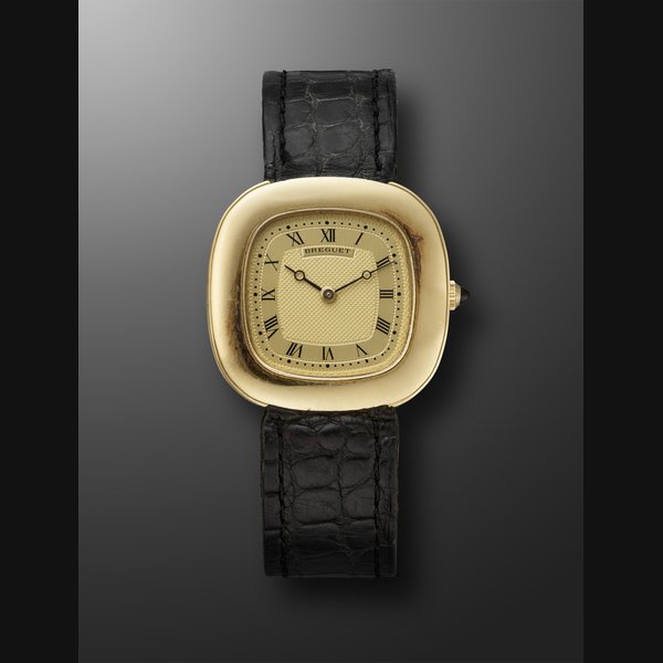 BREGUET, YELLOW GOLD SQUARE WRISTWATCH, NO. 1616