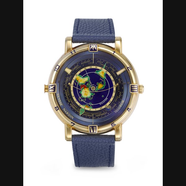ULYSSE NARDIN. AN IMPRESSIVE AND RARE 18K GOLD AUTOMATIC CLOISONNÉ ENAMEL WRISTWATCH WITH 'MYSTERY' HANDS, MONTH AND POSITIONS OF THE SUN AND MOON SIGNED ULYSSE NARDIN, TELLURIUM JOHANNES KEPLER MODEL, REF. 871-99, CASE NO. 05, CIRCA 1990s