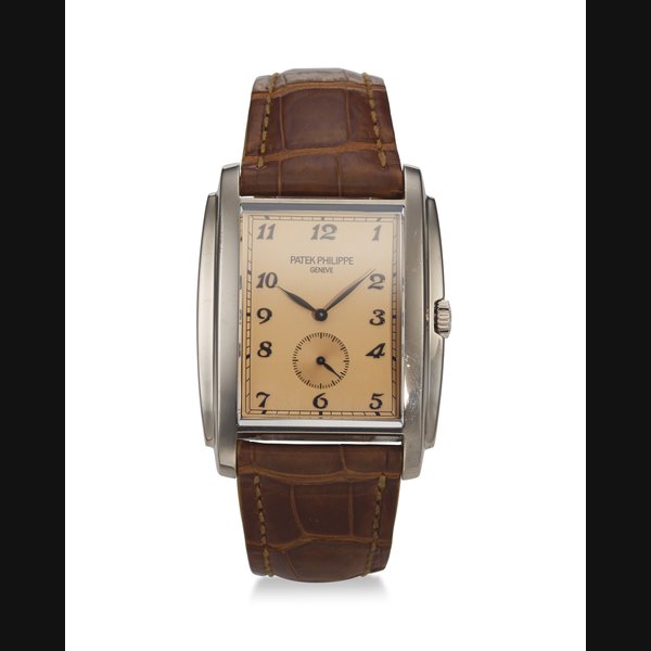 PATEK PHILIPPE, REF. 5124G-001, GONDOLO, A FINE 18K WHITE GOLD RECTANGULAR-SHAPED WRISTWATCH WITH SUBSIDIARY SECONDS
