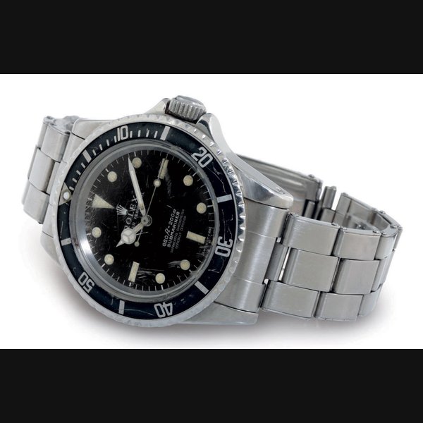 ROLEX. A RARE STAINLESS STEEL AUTOMATIC WRISTWATCH WITH CENTER SECONDS AND BRACELET SIGNED ROLEX, OYSTER PERPETUAL, 660FT=200M, SUBMARINER, SUPERLATIVE CHRONOMETER OFFICIALLY CERTIFIED, REF. 5512, CIRCA 1964