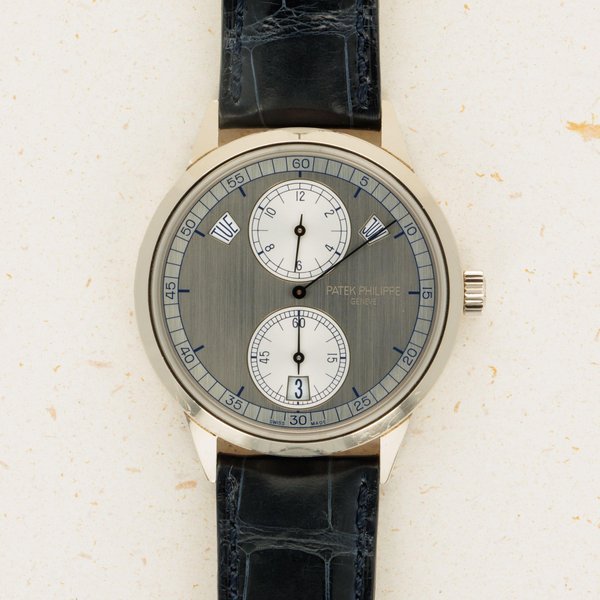 Patek Philippe Patek Philippe Annual Calendar Regulator 5235G-001