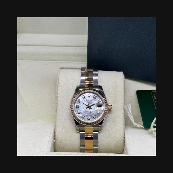 Rolex Rolex Lady-Datejust2013 Mother of Pearl Oyster Bracelet Box and Papers