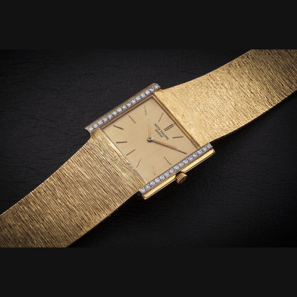 PATEK PHILIPPE, REF. 3492, A GOLD AND DIAMOND-SET WRISTWATCH CASE NUMBER: 2’639’646, MOVEMENT NUMBER: 1’171’327