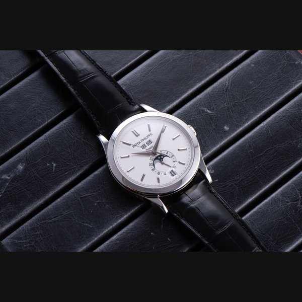 Patek Philippe Patek Philippe Annual Calendar Moonphases