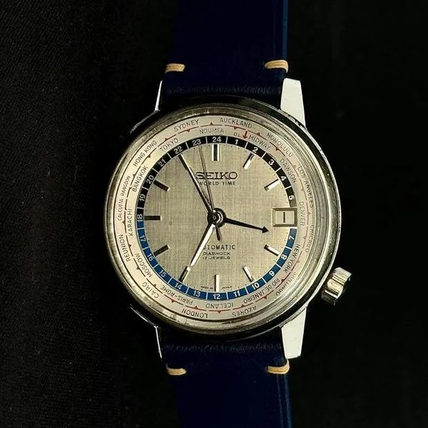 Seiko World Time
Serviced excellent condition highly collectible Ref. 6217-7000