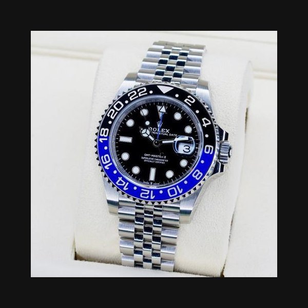 Rolex Rolex GMT-Master II126710BLNR "BATGRIL" Black Dial Black & Blue Bezel Stainless Steel Jubilee 40mm 2020