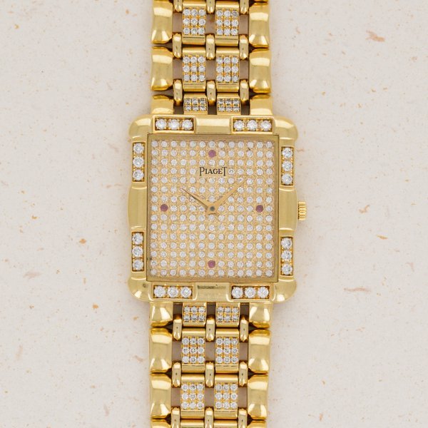 Piaget Piaget Pave Diamond and Ruby Dial Diamond Bezel and Bracelet Quartz 81241 K437 · 81241 K437