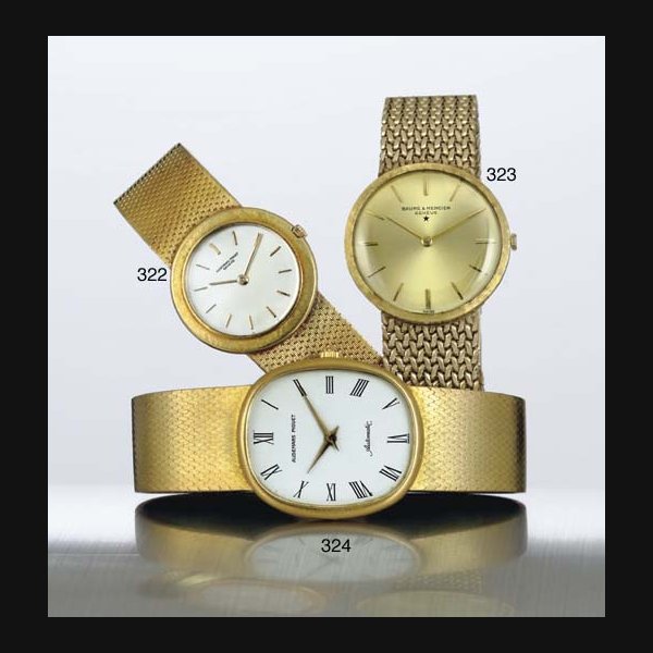 AUDEMARS PIGUET. AN 18K GOLD OVAL AUTOMATIC BRACELET WATCH SIGNED AUDEMARS PIGUET, MOVEMENT NO. 157983, CASE NO. B20076, CIRCA 1976
