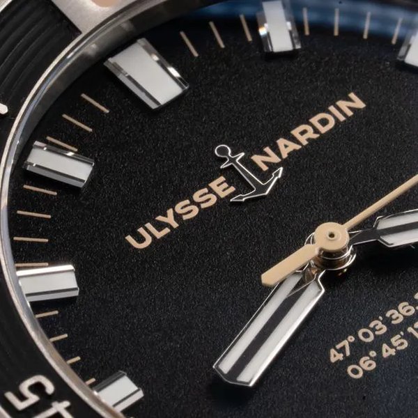 Ulysse Nardin Diver
42 Full Kit Warranty to 2029 extra bracelet Ref. 8163-175/92