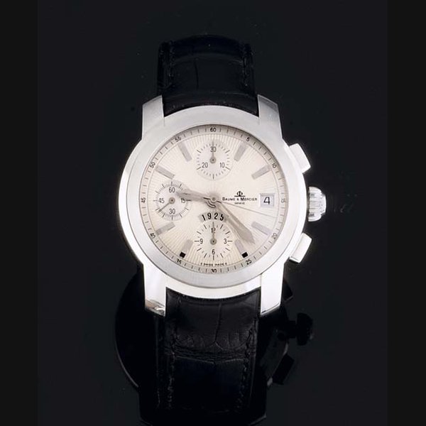 Baume & Mercier Baume & Mercier. An 18ct White Gold Automatic Water Resistant Chronograph Wristwatch with date Indication SIGNED BAUME & MERCIER GENEVE, CASE NO 4192416-45232, CIRCA 2000