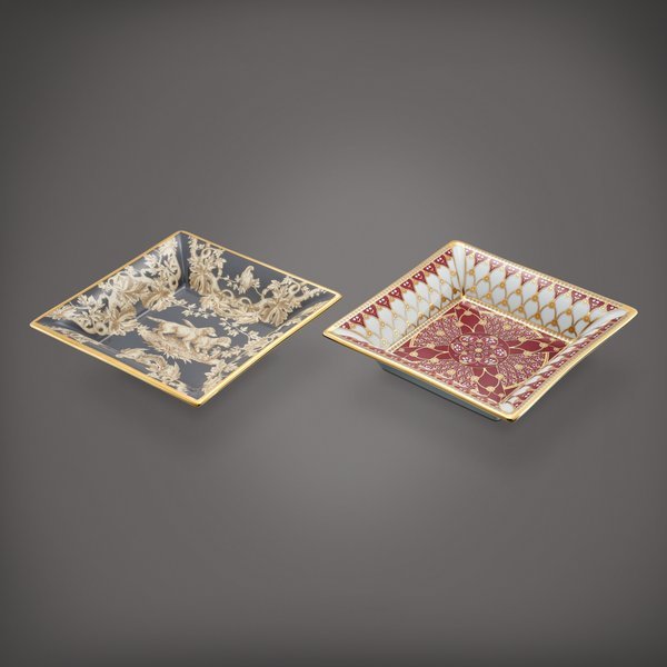Patek Philippe Porcelain de Limoges | A set of two commemorative Limoges porcelain and enamel dishes, Circa 2018 and 2020 | 百達翡麗 | Porcelain de Limoges | 一套二件利摩日陶瓷及琺瑯擺飾盤，約2018年及2020年製