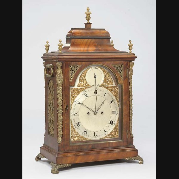 An English mahogany and brass-mounted striking table clock EARDLEY NORTON, LONDON, NO.3574. FIRST/SECOND QUARTER 19TH CENTURY