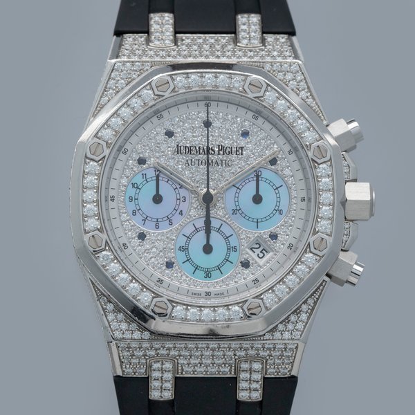 Audemars Piguet Audemars Piguet Royal Oak Chronograph 26068BC.ZZ.D002CR.01 Pave Diamond Case Diamond MOP Dial 18k WG