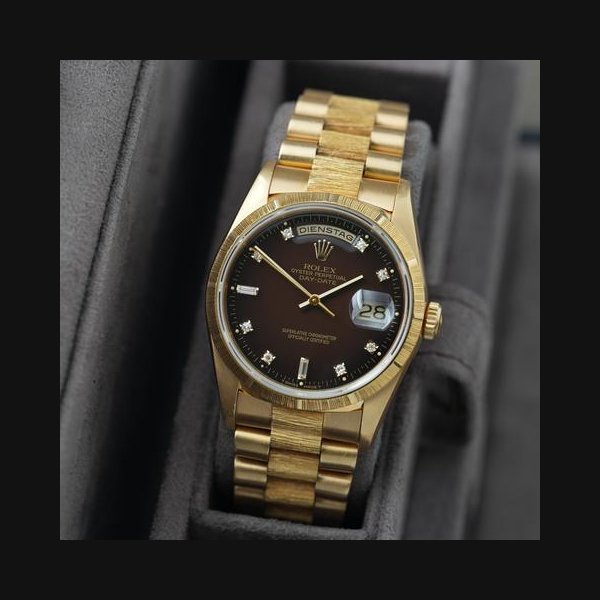 Rolex Rolex Day-Date36 Ref. 18248 'Brown Vignette-Degrade Dial' RLX Service Card