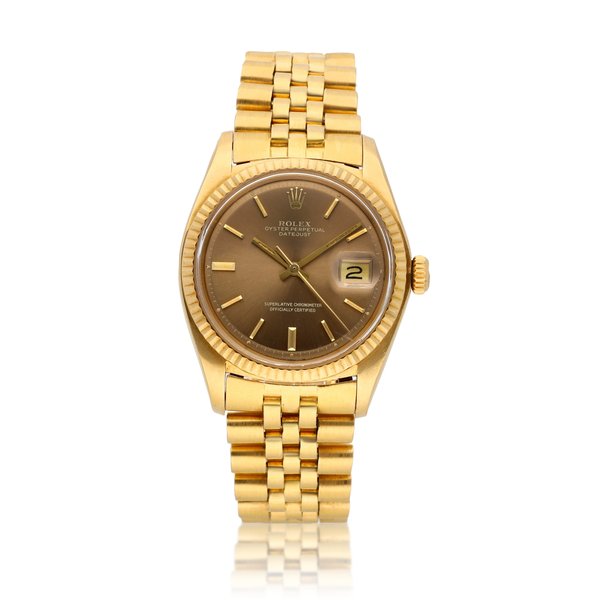 Rolex Datejust, Ref. 1601 | A yellow gold wristwatch with date and bracelet  | Circa 1977 · 1601