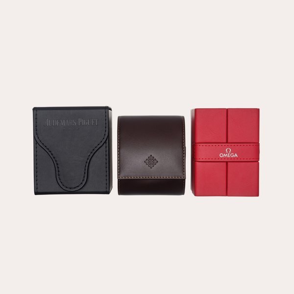 Patek Philippe | Audemars Piguet | Omega Three leather pouches, Circa 2020 | 百達翡麗、愛彼、歐米茄 | 一套三件皮製旅行袋子，約2020年製