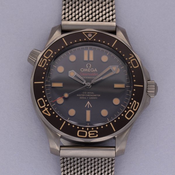 Omega OMEGA SEAMASTER DIVER 300M JAMES BOND 210.90.42.20.01.001 TITANIUM