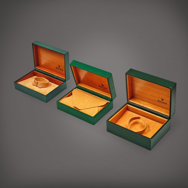 Rolex A set of three presentation boxes, Circa 1990 | 勞力士 | 一套三件盒子，約1990年製