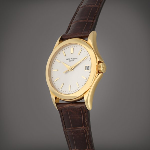Patek Philippe Calatrava, Reference 5107 | A yellow gold wristwatch with date | Circa 2005