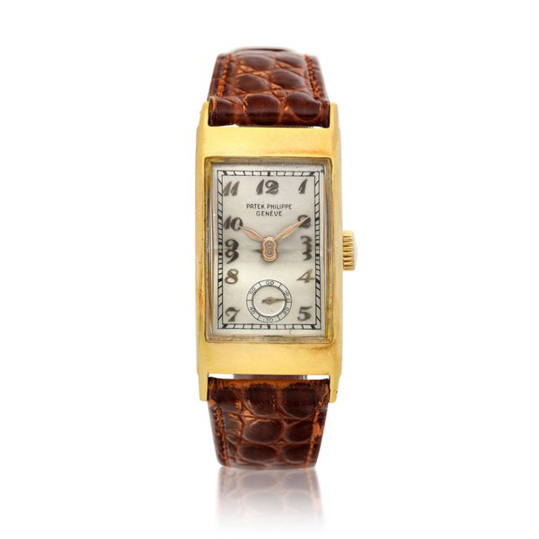 Patek Philippe Reference 425 Tegolino  A yellow gold rectangular wristwatch, Circa 1940