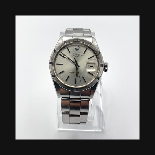 Rolex Oyster PerpetualEngine turned bezel Ref. 1501