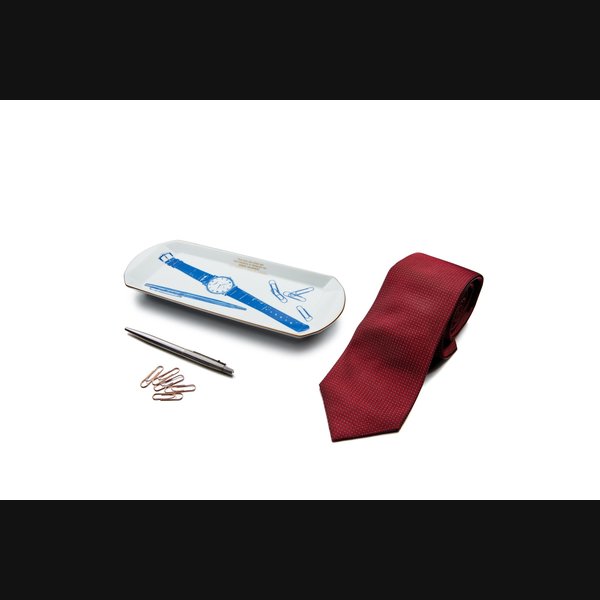 Patek Philippe A set of porcelain dish, pen and tie, Circa 2000 | 百達翡麗 | 一套陶瓷擺飾盤、圓珠筆及領帶，約2000年製