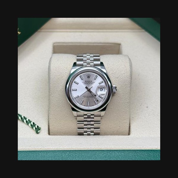 Rolex Rolex Lady-DatejustSilver Index Dial Stainless Steel Smooth Bezel Jubilee Bracelet