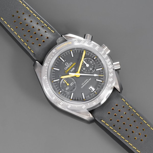 Omega Omega Speedmaster Grey Side of the Moon 'Porsche Club of America' Edition