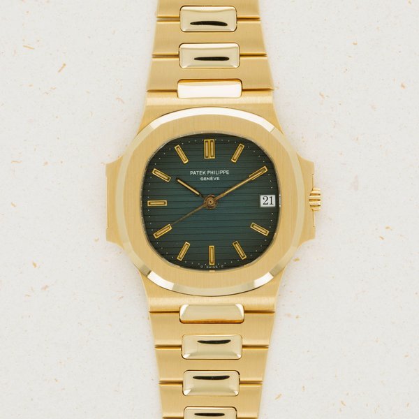 Patek Philippe Patek Philippe Nautilus 3800/1J 18k YG