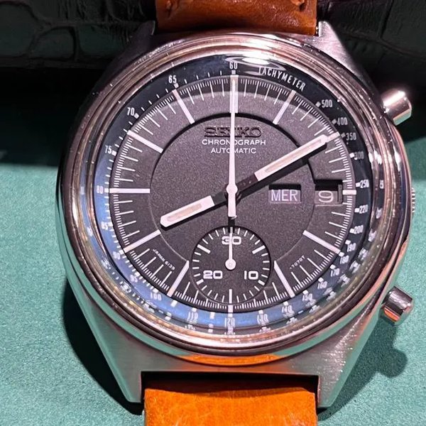 Seiko Chronograph
6139-7070
