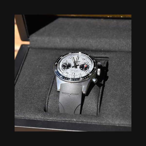 VulcainFull set - limited edition (100 pieces) - unworn Skindiver Chronograph Meteorite Ref. 590176T17.BAR255
