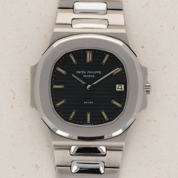 Patek Philippe Patek Philippe Jumbo Nautilus 3700/1A Retailed by Beyer