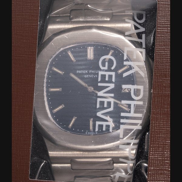 Patek Philippe Patek Philippe Ref. 3700/11 Nautilus “Jumbo” · 3700/11