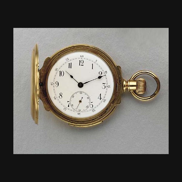Swiss. A 14K gold hunter case minute repeating keyless lever watch UNSIGNED, CIRCA 1910