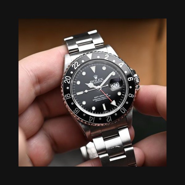 Rolex Rolex GMT-Master16700 GMT Master Swiss Only Stunning Rare Piece True Complete Collector Set