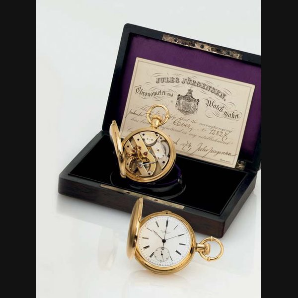 JULES JURGENSEN. AN 18K GOLD HUNTER CASE KEYLESS LEVER POCKET WATCH WITH PATENTED BOW SETTING, ORIGINAL BOX AND CERTIFICATE SIGNED JULES JURGENSEN, COPENHAGEN, NO. 12827, CIRCA 1874