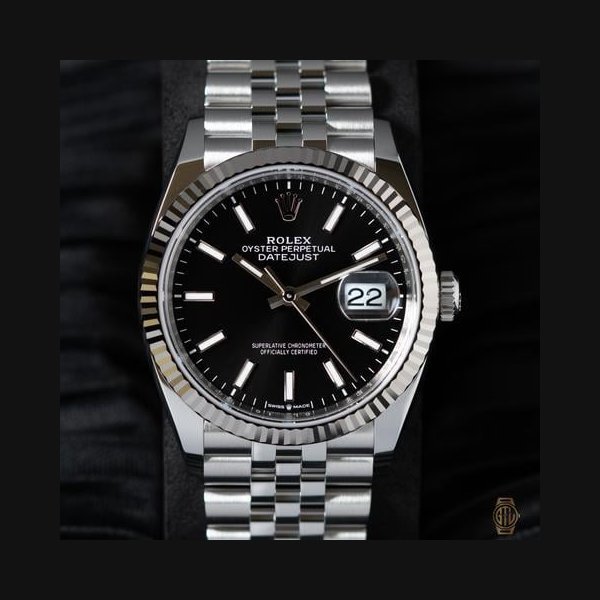 Rolex Rolex Datejust36 Black Dial Jubilee Bracelet Complete Set w/Box and Papers