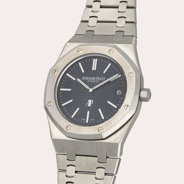 Audemars Piguet Royal Oak ‘Jumbo’ Extra-Thin, Reference 15202ST | A stainless steel wristwatch with date and bracelet | Circa 2016 · 15202ST