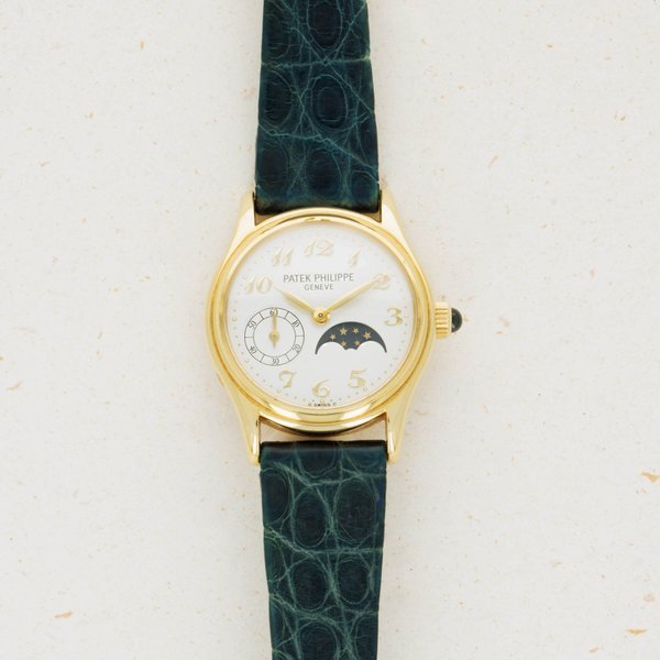 Patek Philippe Patek Philippe Lady Calatrava Moonphase 4856J Yellow Gold