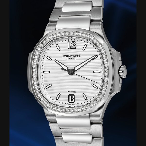 Patek Philippe Patek Philippe Ref. 7118/1200A-010 Ladies Automatic Nautilus